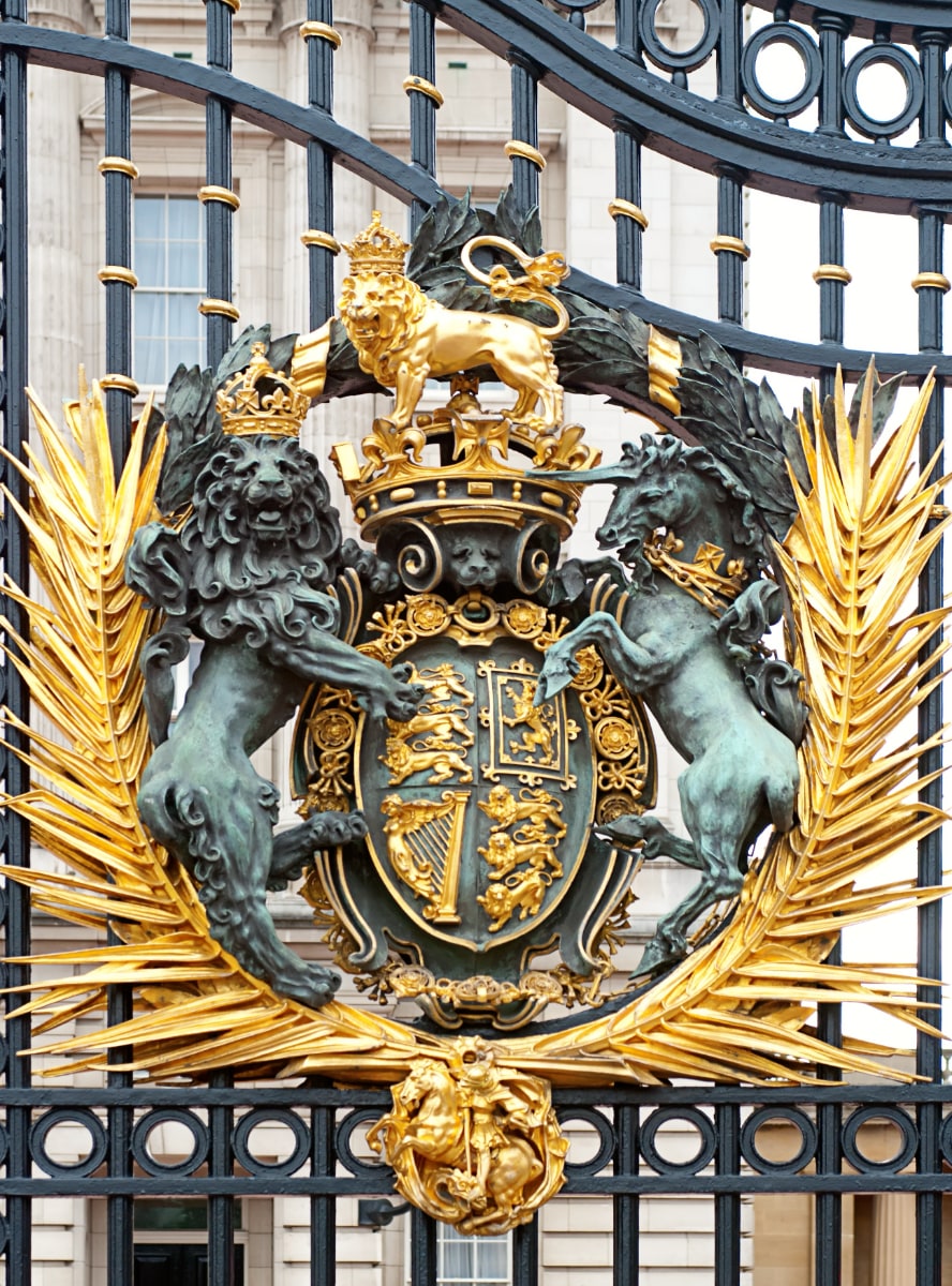 Buckingham Palace State Rooms gilded interior